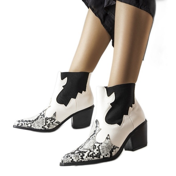 Goulet Ankle Boots EU 38 US 8 White Black Cowboy Snake Motif Elastic Side Zipper - Picture 1 of 13